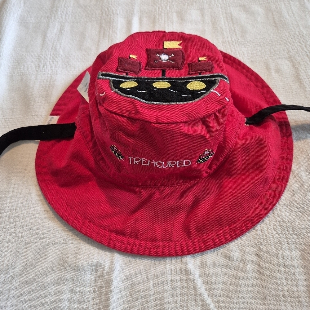 Flapjack kids 2-4 years reversible hat, pirate ship on 1 side owl pirate VVGUC